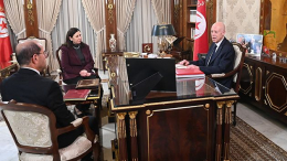 سعيّد يدعو شركتيْ 'سنيت' و'سبرولس' إلى الإسراع بإنجاز أحياء جديدة