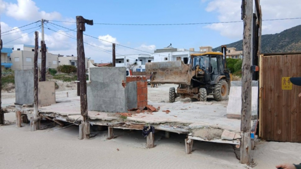 بنزرت: تنفيذ 5 قرارات هدم بشاطئي الميناء وسيدي علي المكي