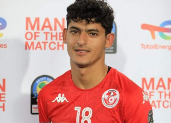 محمد الضاوي يمضي رسميا مع النادي الصفاقسي