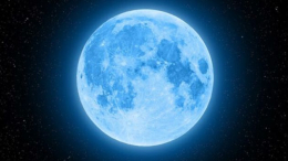 اللّيلة.. العالم على موعد مع ظاهرة 'القمر الأزرق العملاق'