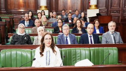 وزيرة المالية : "نحاول إيجاد حلول لكل الفئات"